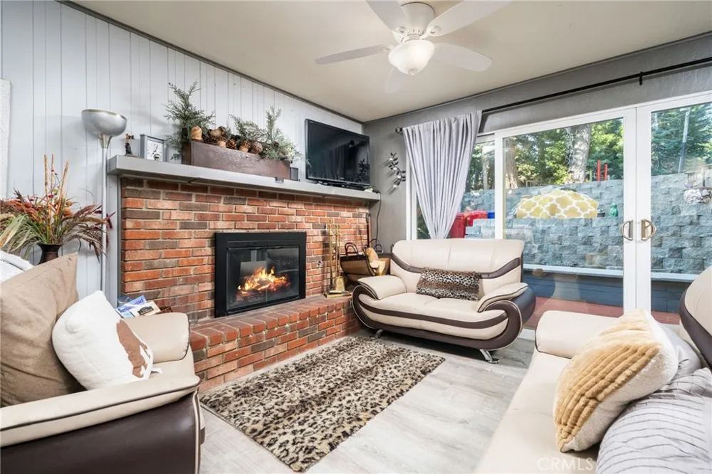 682 Buckingham Lake Arrowhead, CA 92352