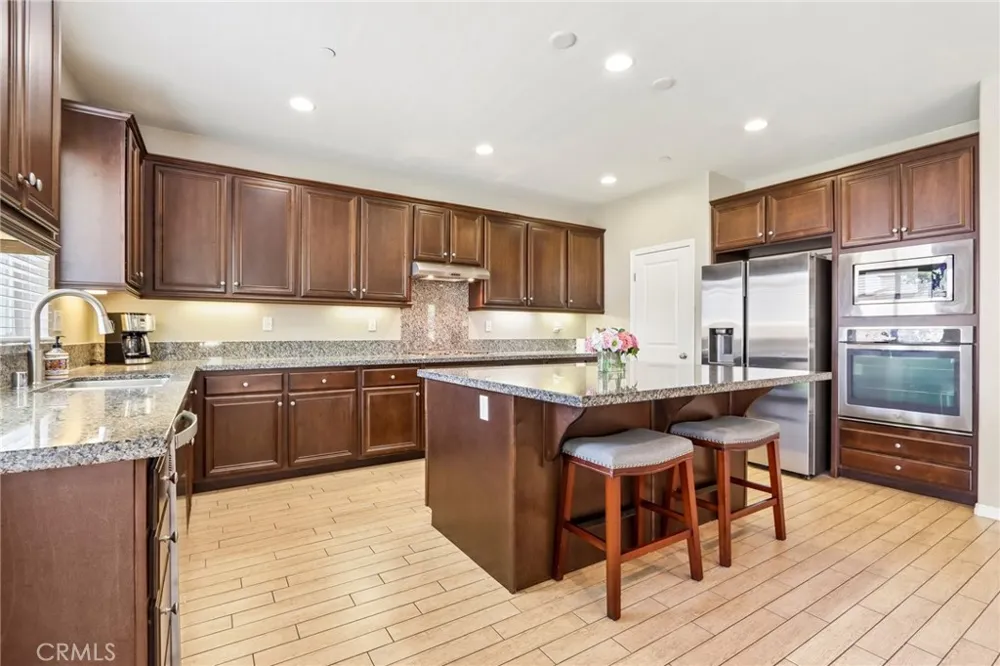 44228 Nighthawk Temecula, CA 92592