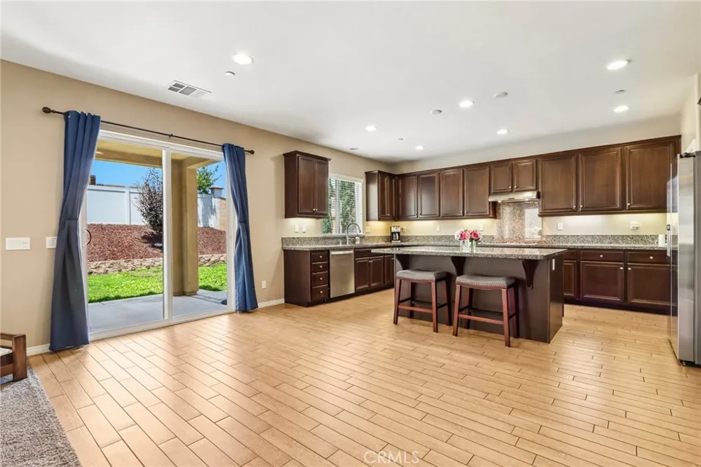 44228 Nighthawk Temecula, CA 92592