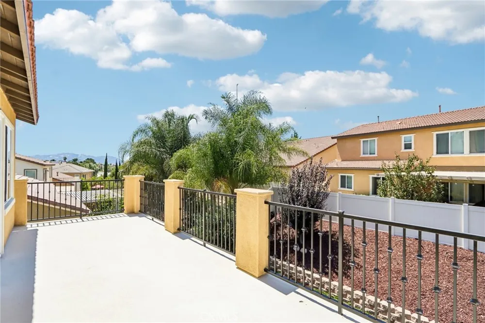 44228 Nighthawk Temecula, CA 92592