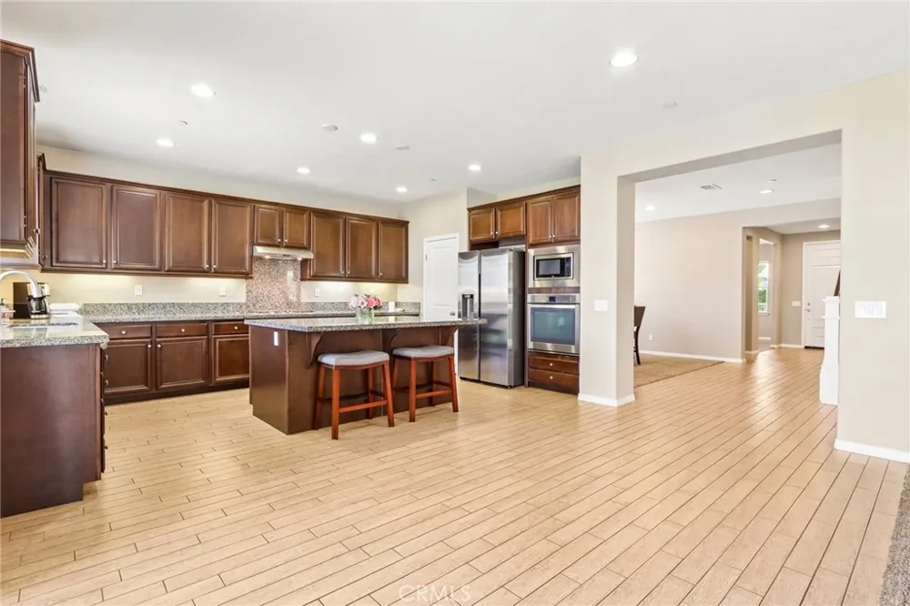 44228 Nighthawk Temecula, CA 92592