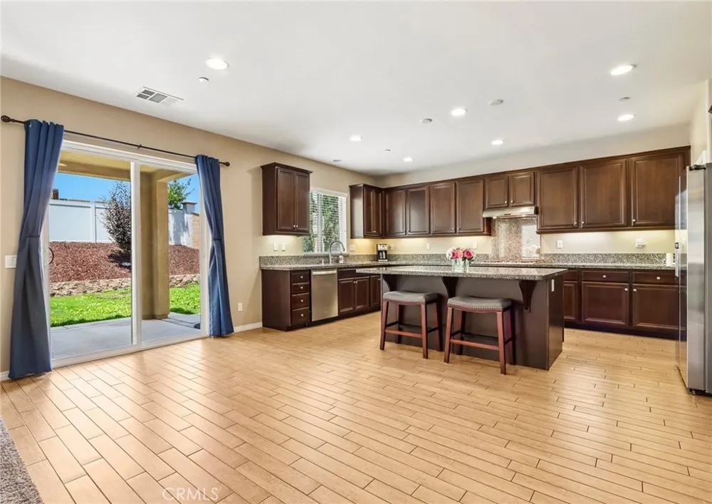 44228 Nighthawk Temecula, CA 92592
