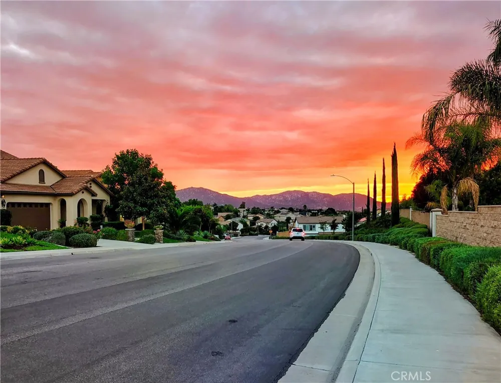 44228 Nighthawk Temecula, CA 92592