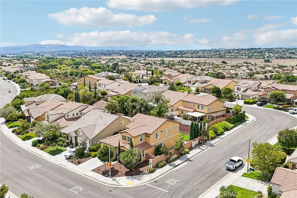 44228 Nighthawk Temecula, CA 92592