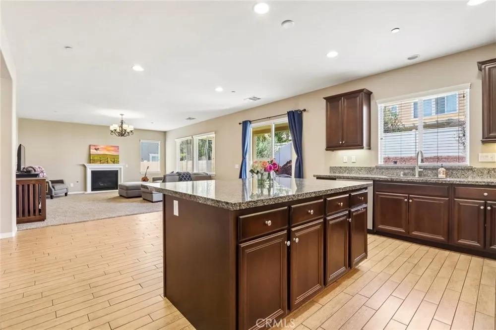 44228 Nighthawk Temecula, CA 92592
