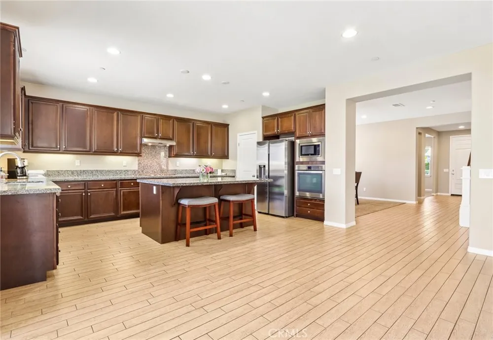 44228 Nighthawk Temecula, CA 92592