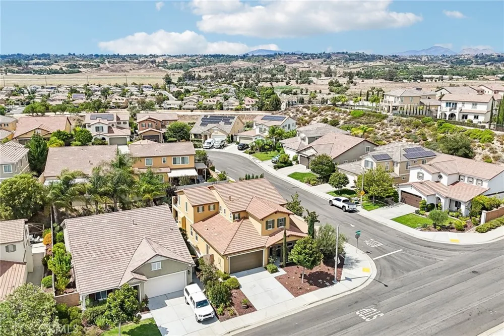 44228 Nighthawk Temecula, CA 92592