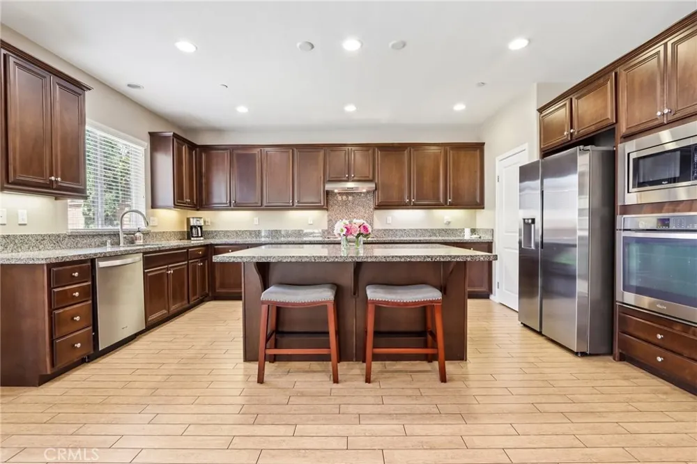 44228 Nighthawk Temecula, CA 92592