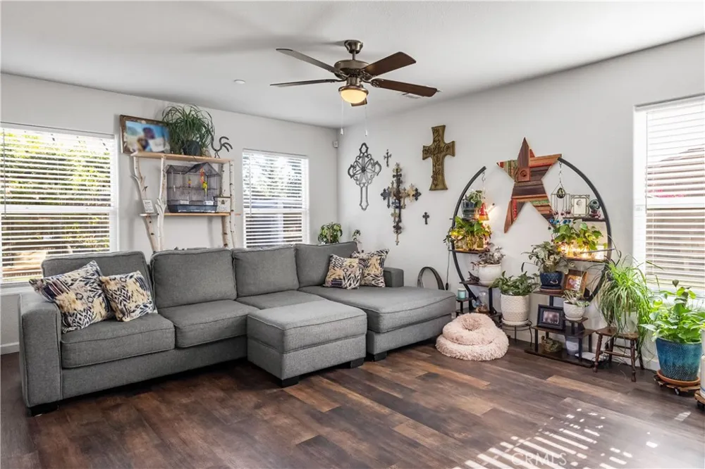 139 Sterling Los Banos, CA 93635