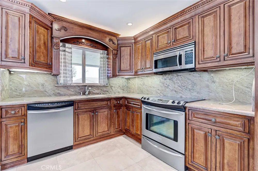 22937 Nadine Circle #B Torrance, CA 90505