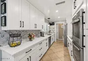 321 Pajaro Avenue Ventura, CA 93004