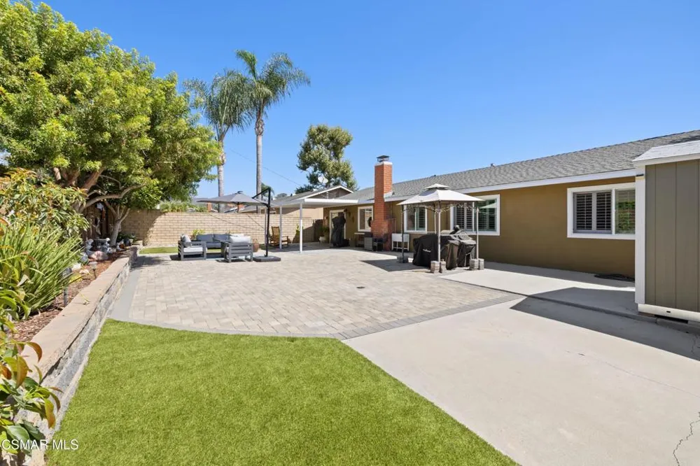321 Pajaro Avenue Ventura, CA 93004