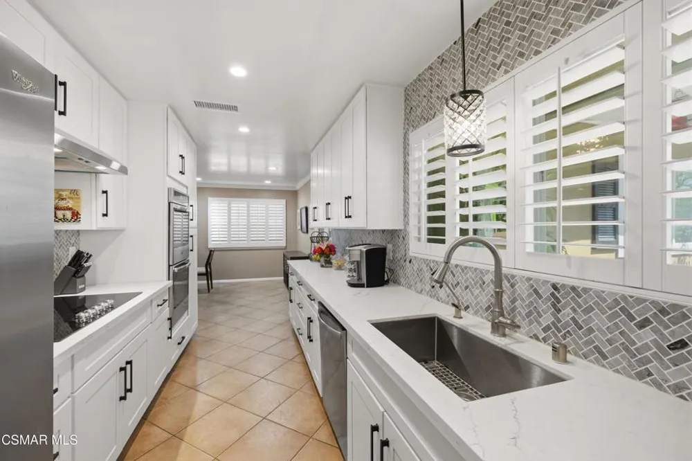 321 Pajaro Avenue Ventura, CA 93004
