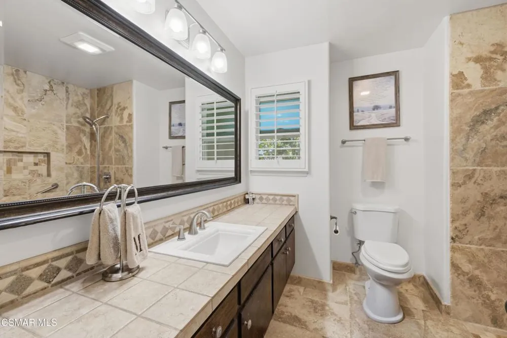 321 Pajaro Avenue Ventura, CA 93004
