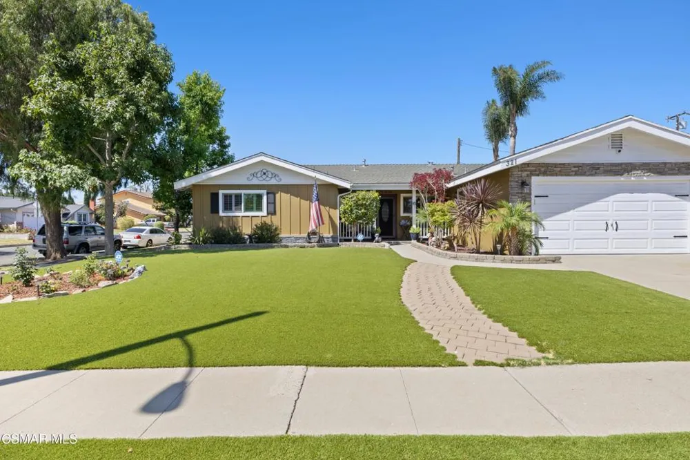 321 Pajaro Avenue Ventura, CA 93004
