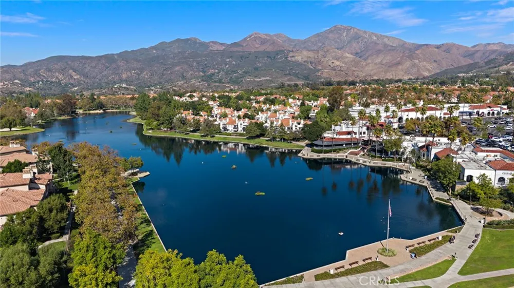 23 Via Honrado Rancho Santa Margarita, CA 92688