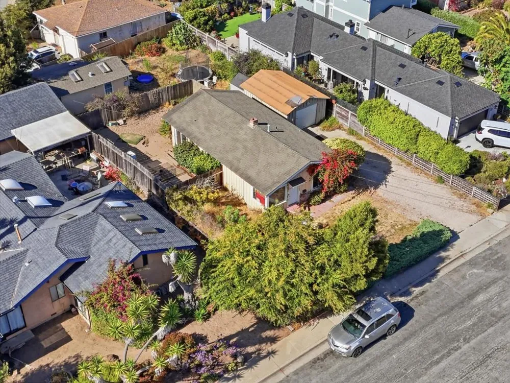 609 Trinity Avenue Seaside, CA 93955