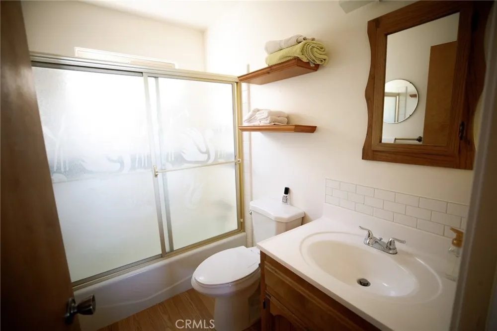 1239 Yosemite Lake Arrowhead, CA 92352