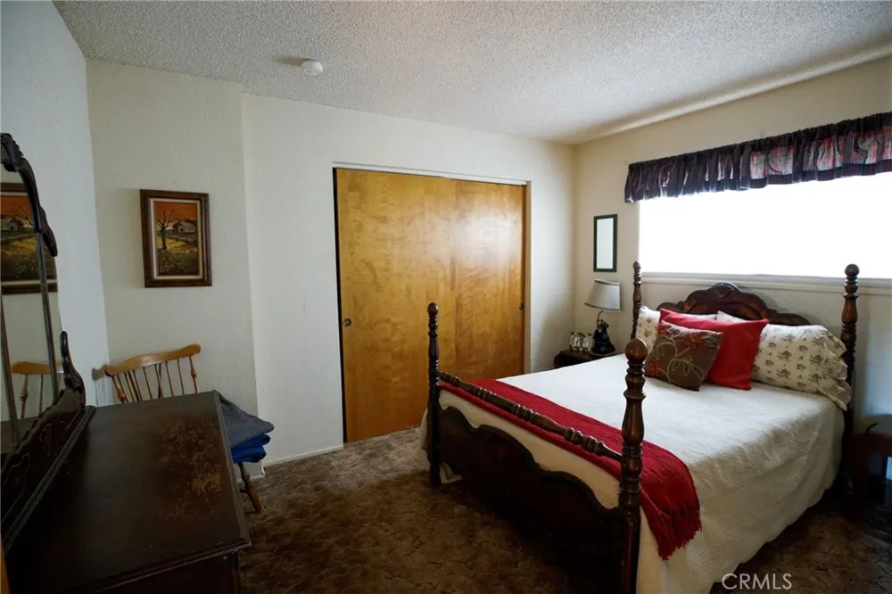 1239 Yosemite Lake Arrowhead, CA 92352