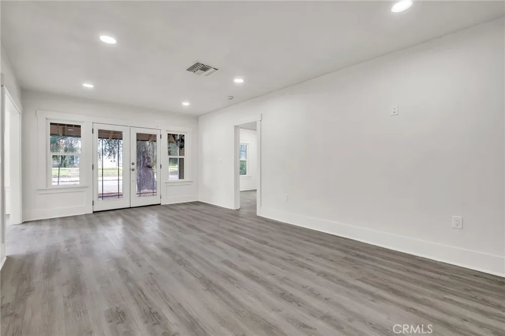 809 E Colton Redlands, CA 92374