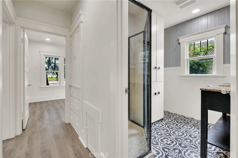 809 E Colton Redlands, CA 92374