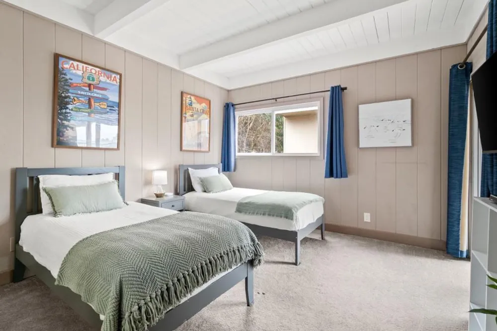 83 Puffin Lane Watsonville, CA 95076