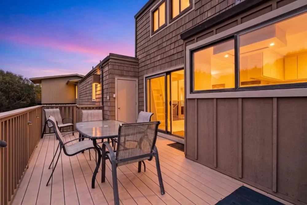 83 Puffin Lane Watsonville, CA 95076