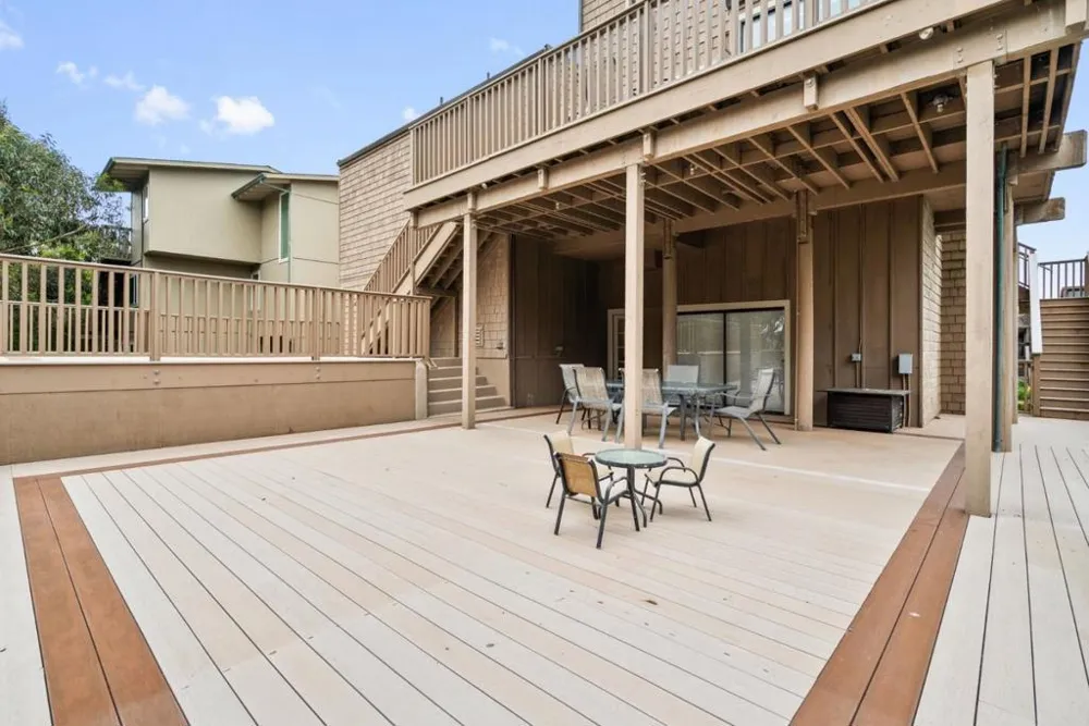 83 Puffin Lane Watsonville, CA 95076