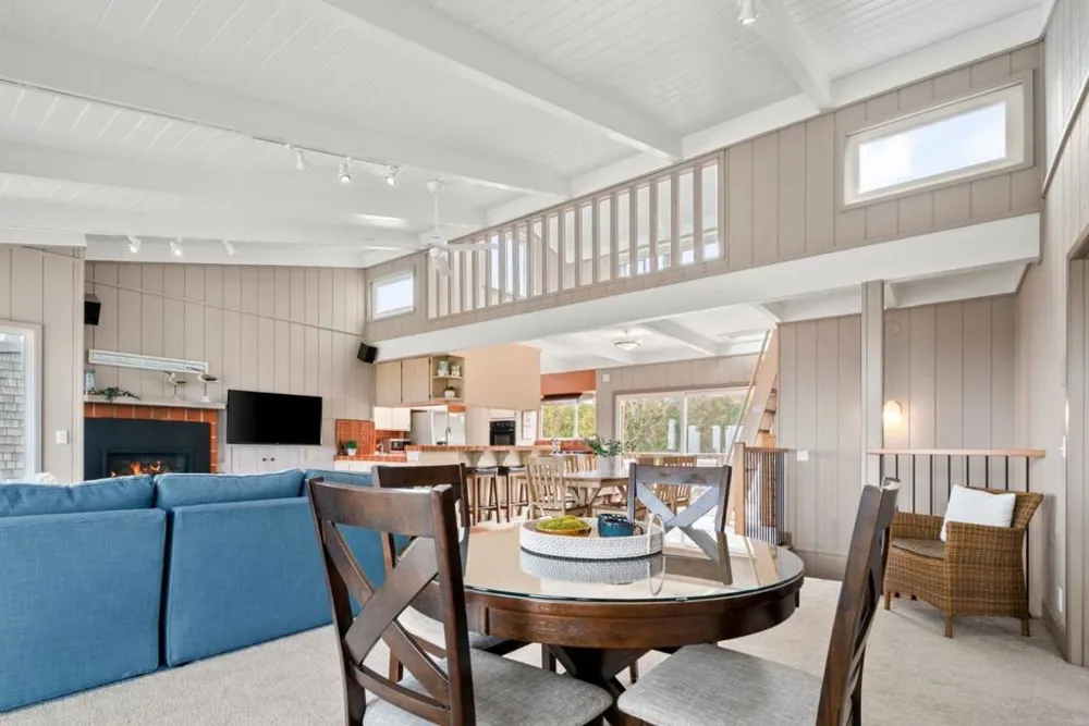 83 Puffin Lane Watsonville, CA 95076