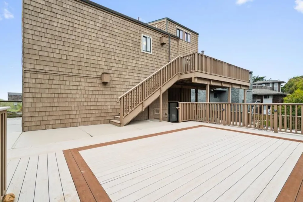 83 Puffin Lane Watsonville, CA 95076