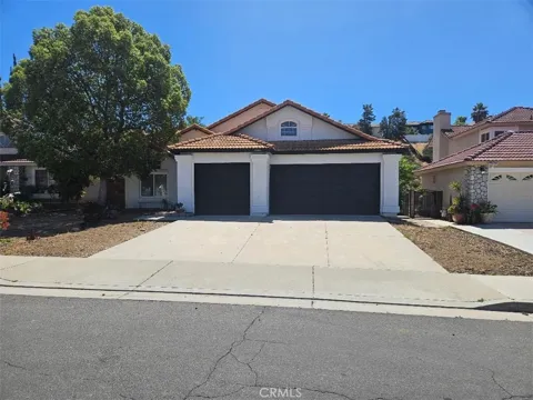 22687 Valley Vista