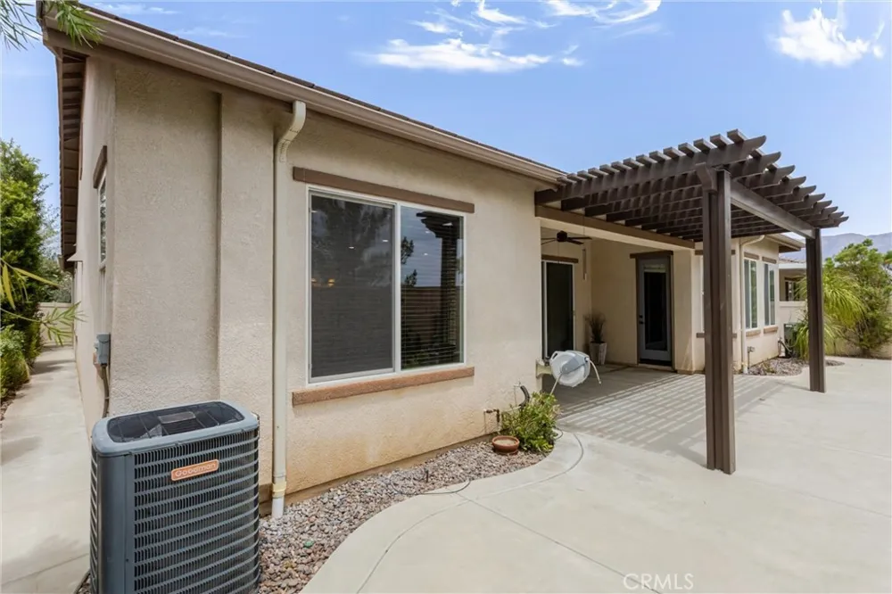 276 Mission Trail Beaumont, CA 92223