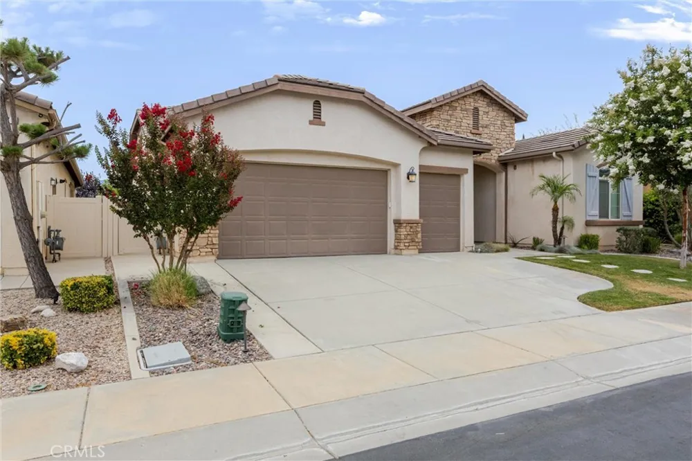 276 Mission Trail Beaumont, CA 92223