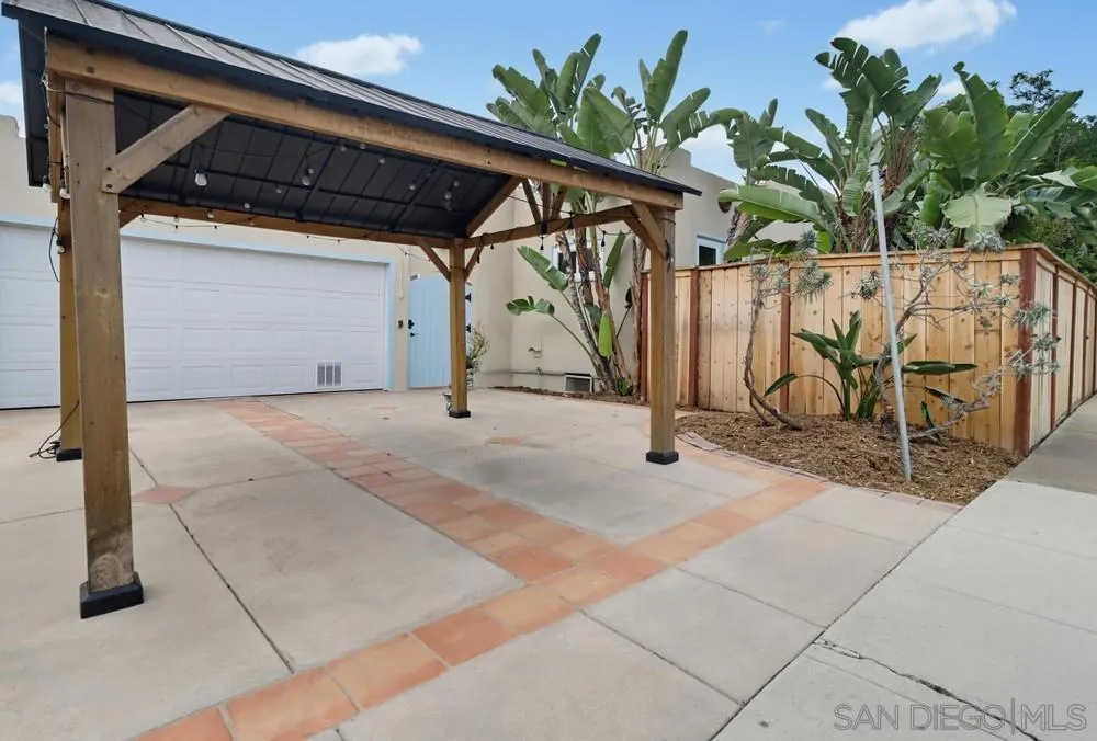 1105 E. 6th Street National City, CA 91950