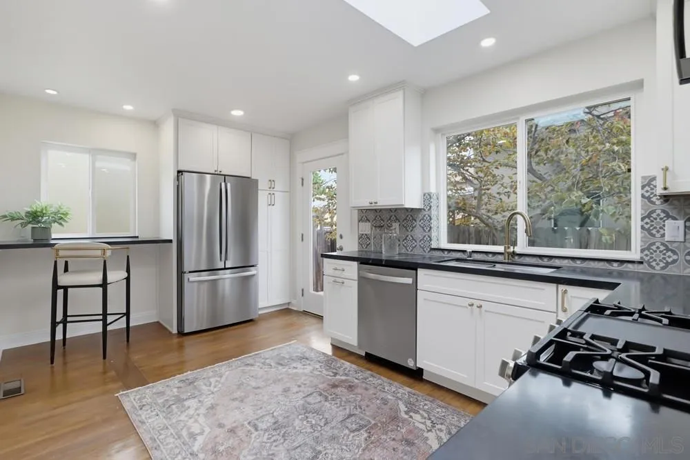 1105 E. 6th Street National City, CA 91950