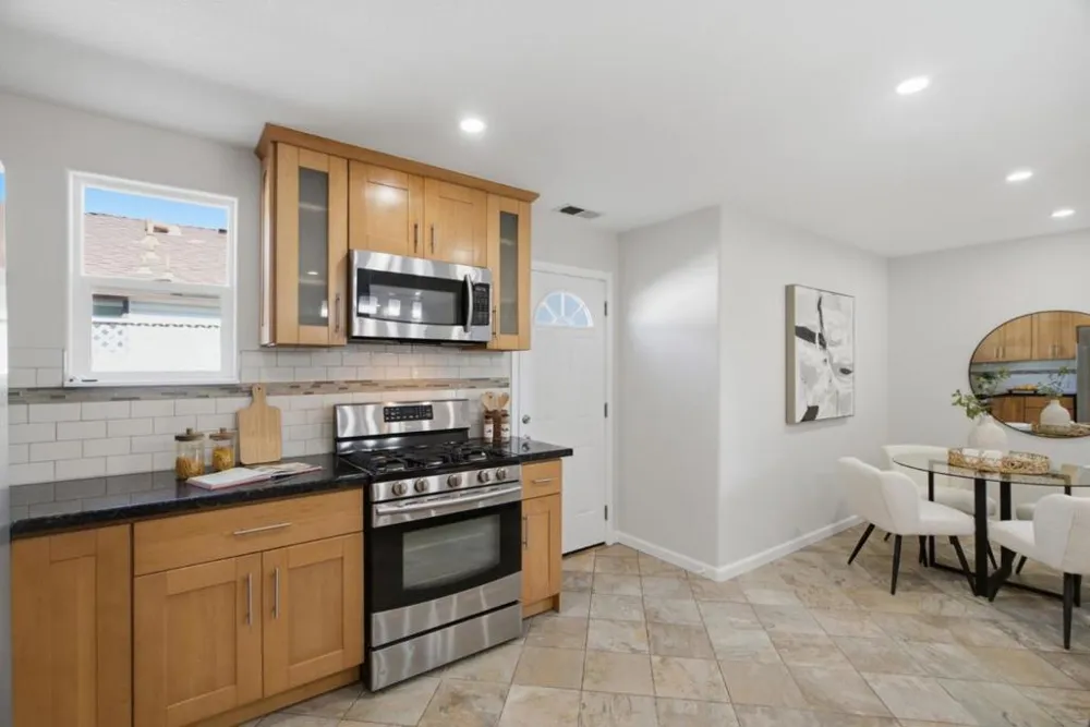 2293 W Hedding Street San Jose, CA 95128