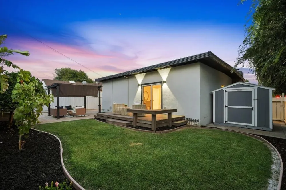 2293 W Hedding Street San Jose, CA 95128
