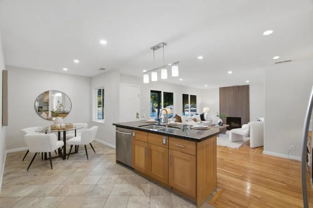 2293 W Hedding Street San Jose, CA 95128