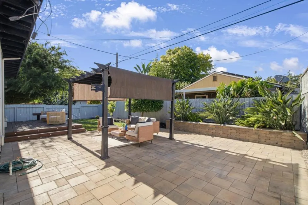 2293 W Hedding Street San Jose, CA 95128