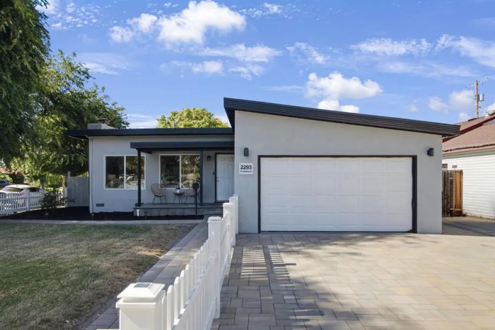 2293 W Hedding Street San Jose, CA 95128
