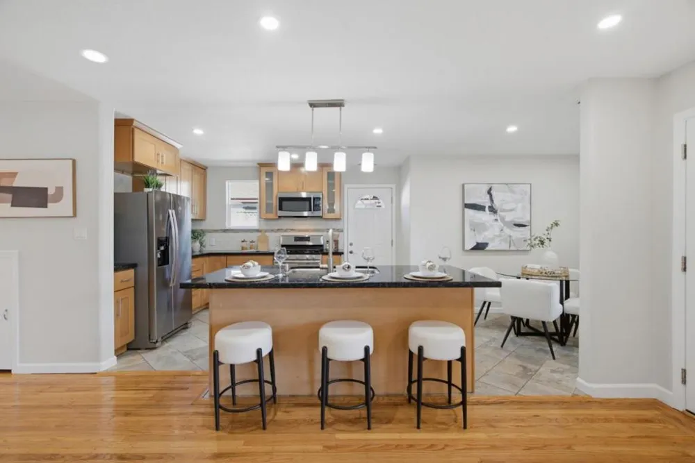 2293 W Hedding Street San Jose, CA 95128
