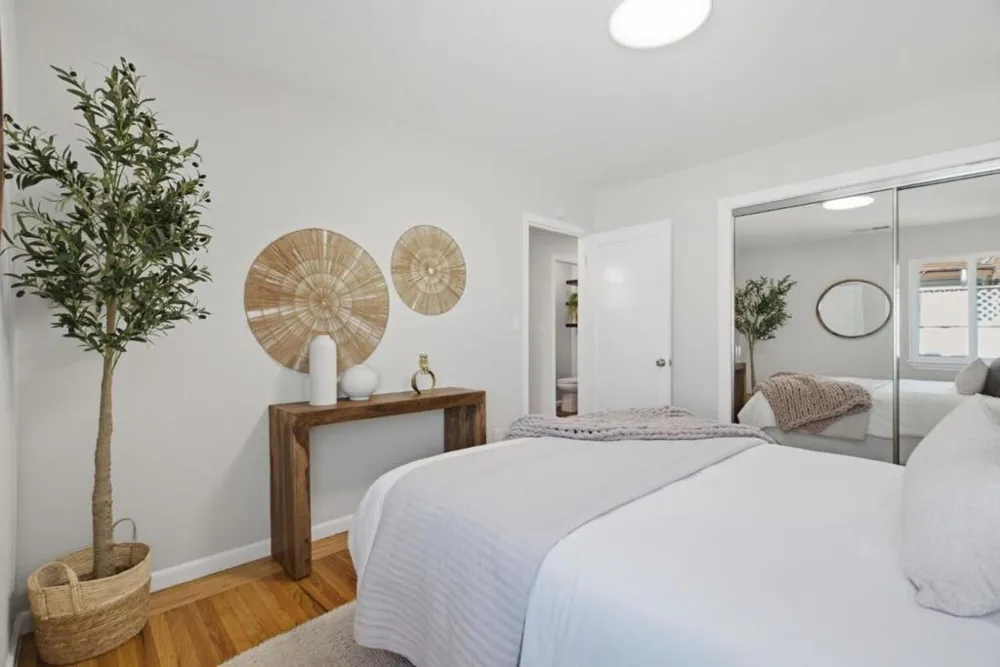 2293 W Hedding Street San Jose, CA 95128