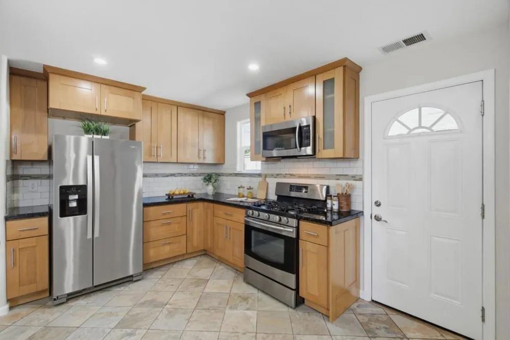 2293 W Hedding Street San Jose, CA 95128