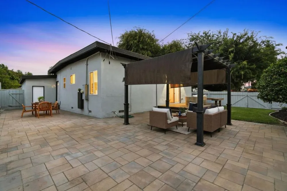 2293 W Hedding Street San Jose, CA 95128