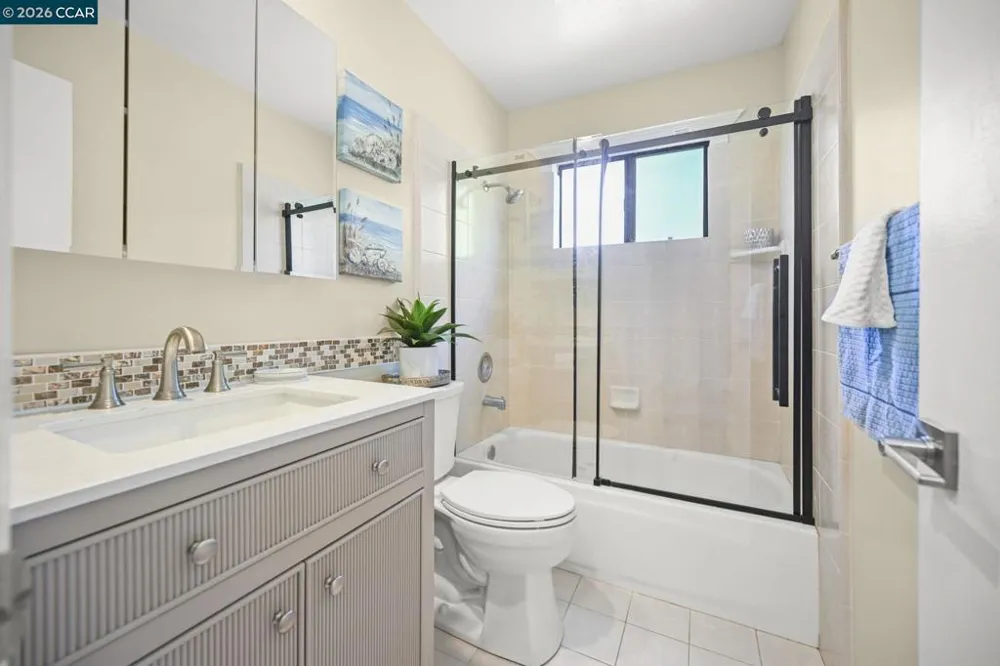 864 Coachman Pl Clayton, CA 94517