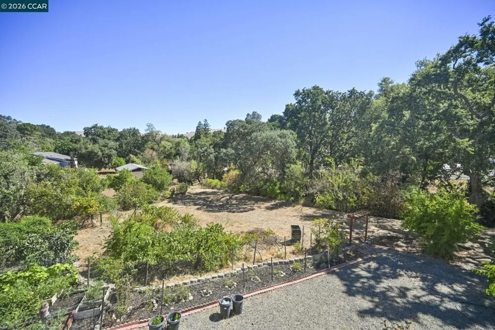 864 Coachman Pl Clayton, CA 94517