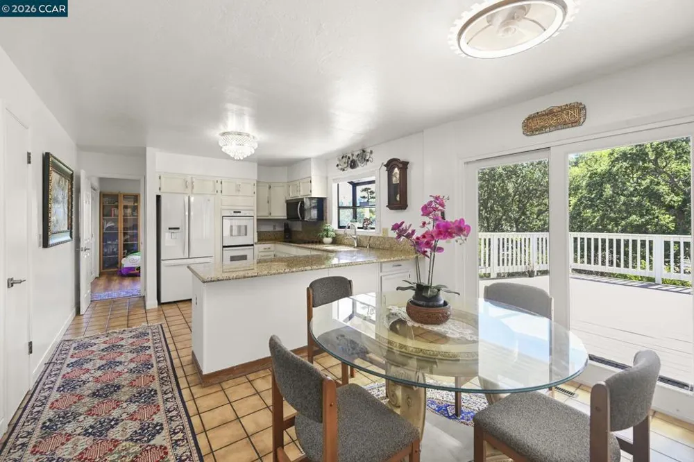 864 Coachman Pl Clayton, CA 94517
