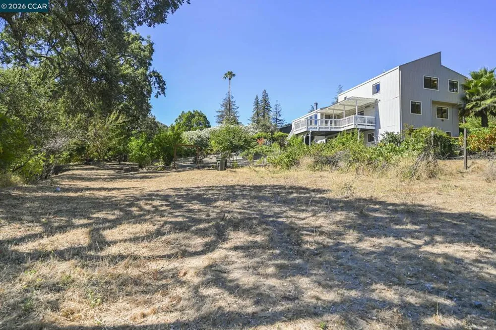 864 Coachman Pl Clayton, CA 94517