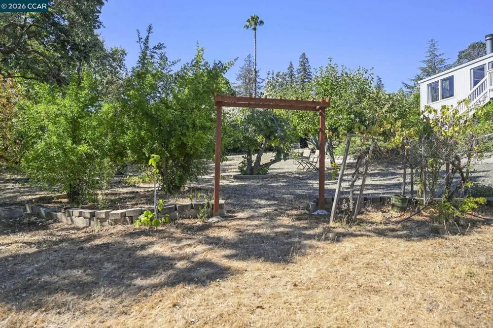 864 Coachman Pl Clayton, CA 94517