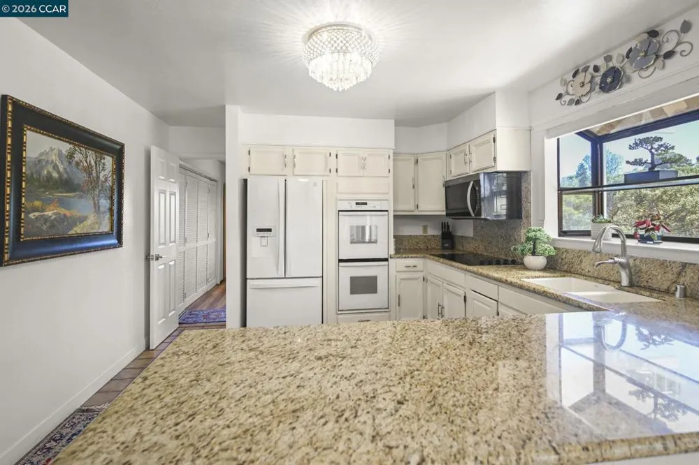 864 Coachman Pl Clayton, CA 94517